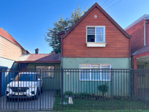 Casa En Pasaje Cerrado – Cerca De Av. Martín Lutero