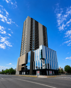 Arriendo departamento edificio Vanguardia Gastos comunes incluidos